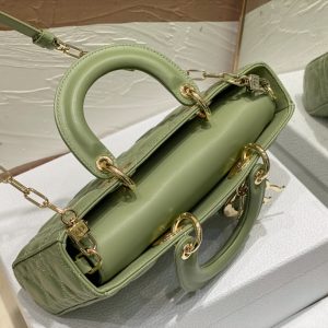 20230316_i1678953841_1118_6_jpg medium lady d-joy 26 green lambskin