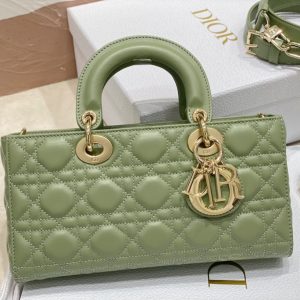 20230316_i1678953841_2197_1_jpg medium lady d-joy 26 green lambskin