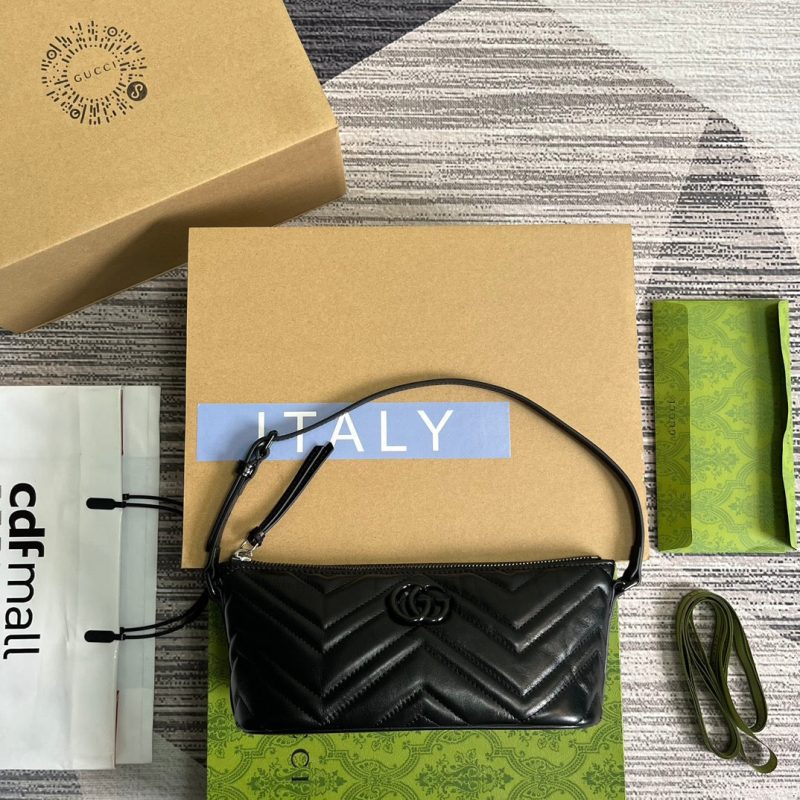 20230321_i1679406877_7250_0_jpg GG MARMONT SMALL 23 HANDBAG IN BLACK CALFSKIN