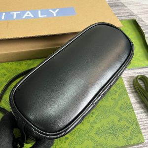 20230321_i1679406877_9236_5_jpg GG MARMONT SMALL 23 HANDBAG IN BLACK CALFSKIN