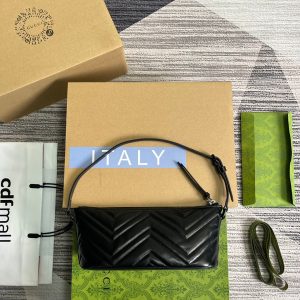 20230321_i1679406877_9879_1_jpg GG MARMONT SMALL 23 HANDBAG IN BLACK CALFSKIN