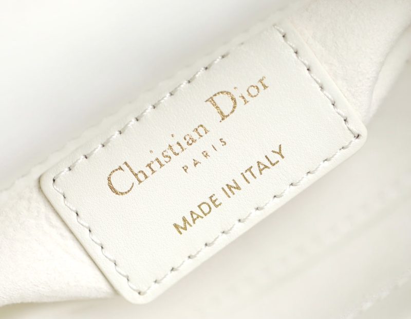 20230323_i1679540593_6246_8_jpg LADY D-JOY MICRO 16 IN WHITE LAMBSKIN