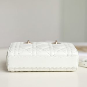 20230323_i1679540593_6462_5_jpg LADY D-JOY MICRO 16 IN WHITE LAMBSKIN