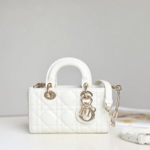 20230323_i1679540593_8887_0_jpg LADY D-JOY MICRO 16 IN WHITE LAMBSKIN