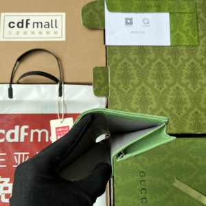 20230323_i1679560255_2788_8_jpg MARMONT QUILTED WALLET 11 IN LIGHT GREEN LAMBSKIN