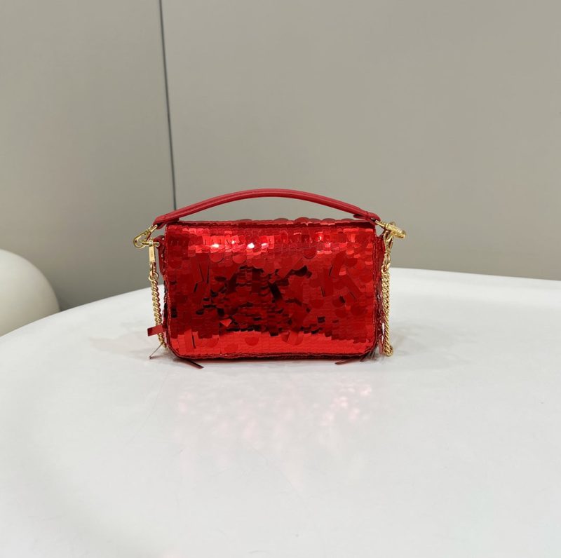 BAGUETTE MINI 19 IN RED SEQUINS GOLD HARDWARE