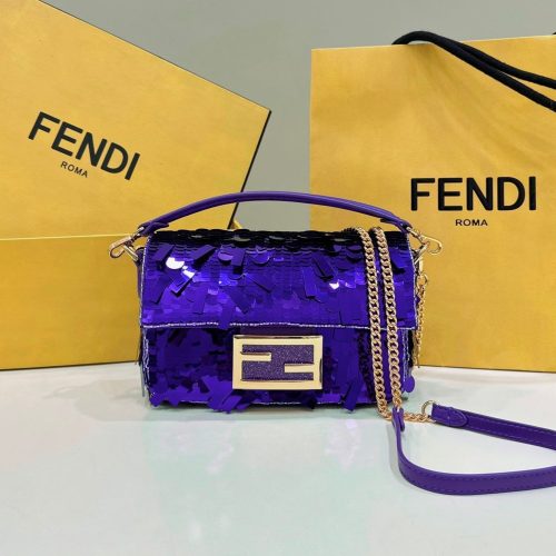 20230328_i1679998998_3596_0_jpg BAGUETTE MINI 19 IN GRAPE JELLY SEQUINS GOLD HARDWARE