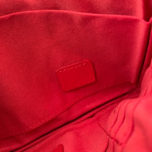 CC 19 Pouch 20cm Black Calfskin