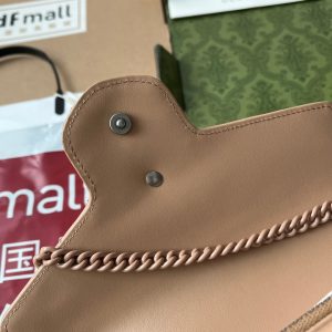 20230406_i1680765423_6045_6_jpg MARMONT QUILTED HANDBAG 20 IN BEIGE CALFSKIN