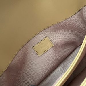 20230410_i1681138119_6479_7_jpg gg marmont 26cm all beige calfskin