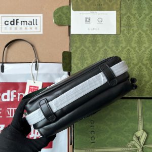 20230412_i1681312729_2991_4_jpg SHOULDER BAG 23 IN BLACK CALFSKIN