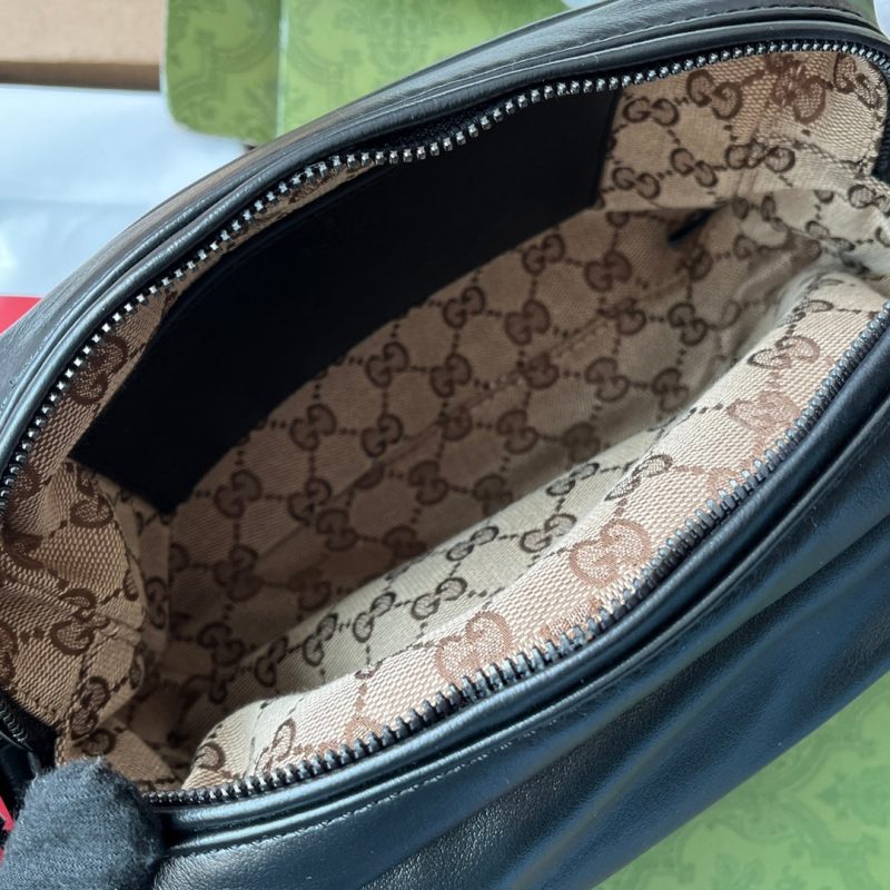 20230412_i1681312729_9380_8_jpg SHOULDER BAG 23 IN BLACK CALFSKIN