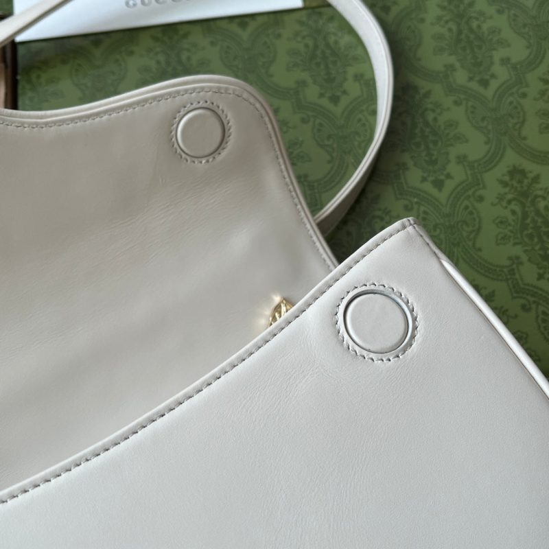 EQUESTRIAN STYLE SHOULDER BAG 21 IN WHITE CALFSKIN GOLD HARDWARE