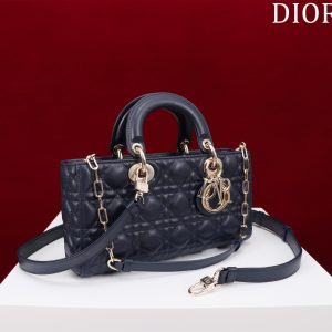 20230501_a1682881914160_2453_jpg medium lady d-joy 26 dark blue lambkin