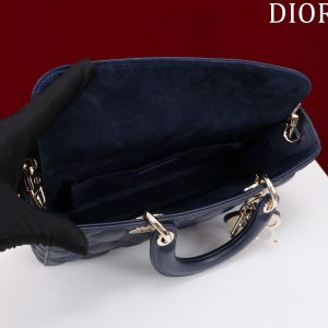 20230501_a1682881914544_5057_jpg medium lady d-joy 26 dark blue lambkin