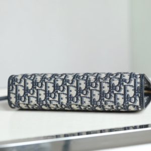 BOOK TOTE 26 IN BLUE OBLIQUE JACQUARD