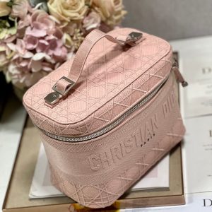 20230508_i1683548792_442_1_jpg SMALL 25 TRAVEL VANITY CASE WITH SHOULDER STRAP PEACH PINK