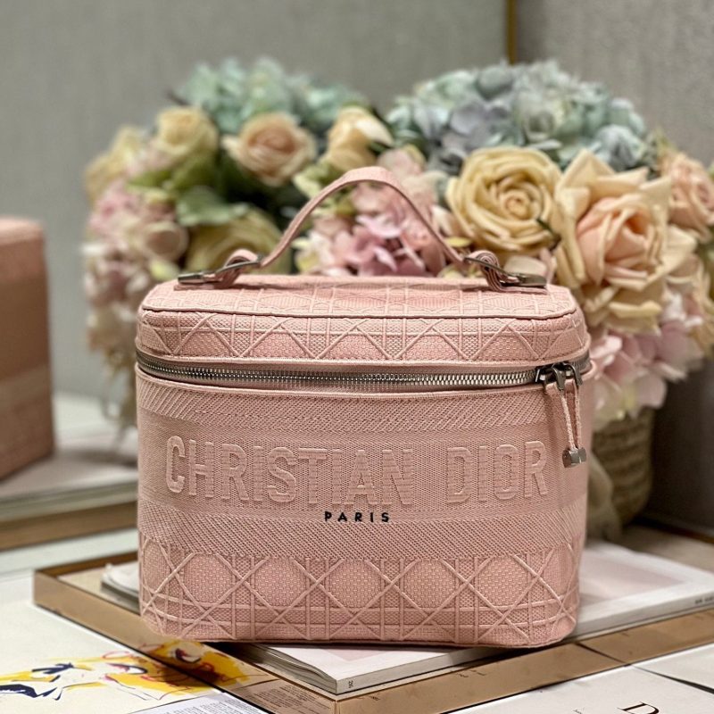 20230508_i1683548792_769_0_jpg SMALL 25 TRAVEL VANITY CASE WITH SHOULDER STRAP PEACH PINK