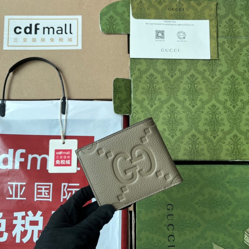 20230518_i1684393726_6263_1_jpg WALLET 11 IN MOSS GREEN EMBOSSED CALFSKIN