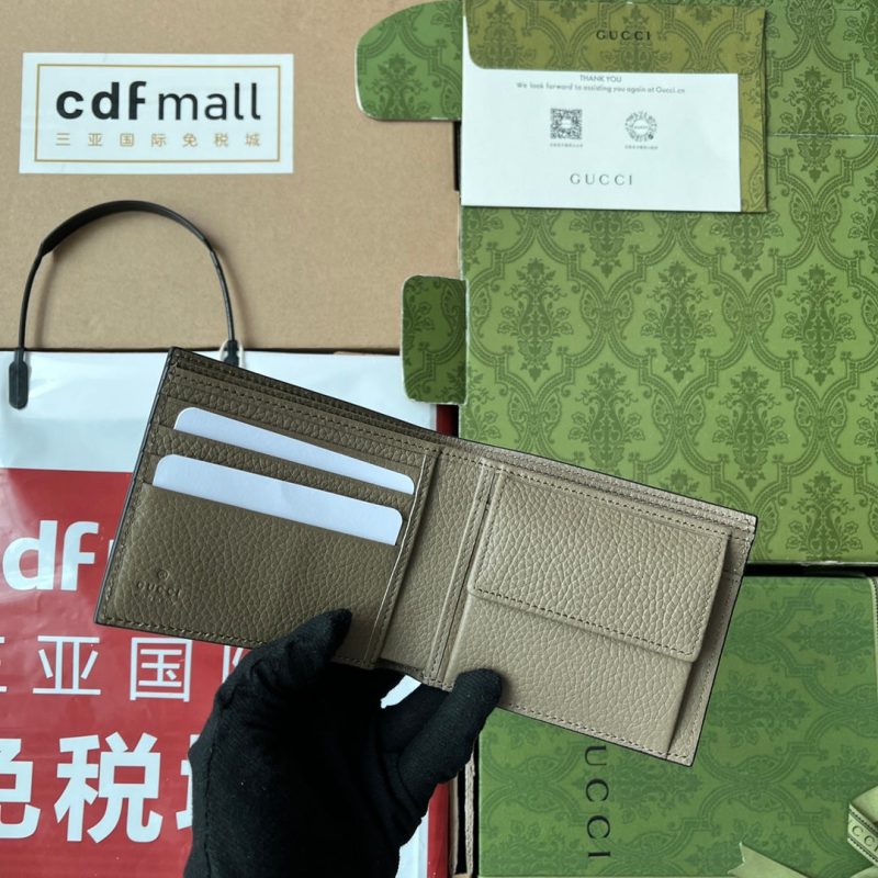 20230518_i1684393726_7879_6_jpg WALLET 11 IN MOSS GREEN EMBOSSED CALFSKIN