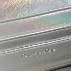 20230522_i1684737447_4663_7_jpg LADY 21 CHAIN BAG IN SILVER LAMBSKIN