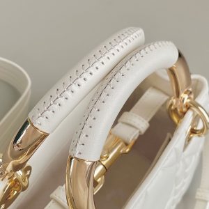 MINI LADY 19 IN WHITE LAMBSKIN