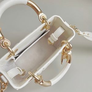 MINI LADY 19 IN WHITE LAMBSKIN