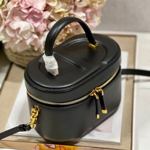 CARO SMALL 20 VANITY CASE IN BLACK SMOOTH LAMBSKIN