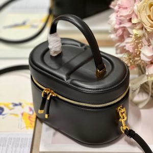 CARO SMALL 20 VANITY CASE IN BLACK SMOOTH LAMBSKIN