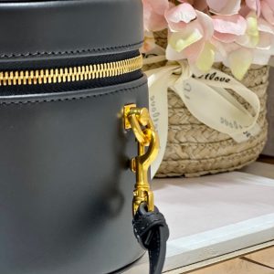 CARO SMALL 20 VANITY CASE IN BLACK SMOOTH LAMBSKIN