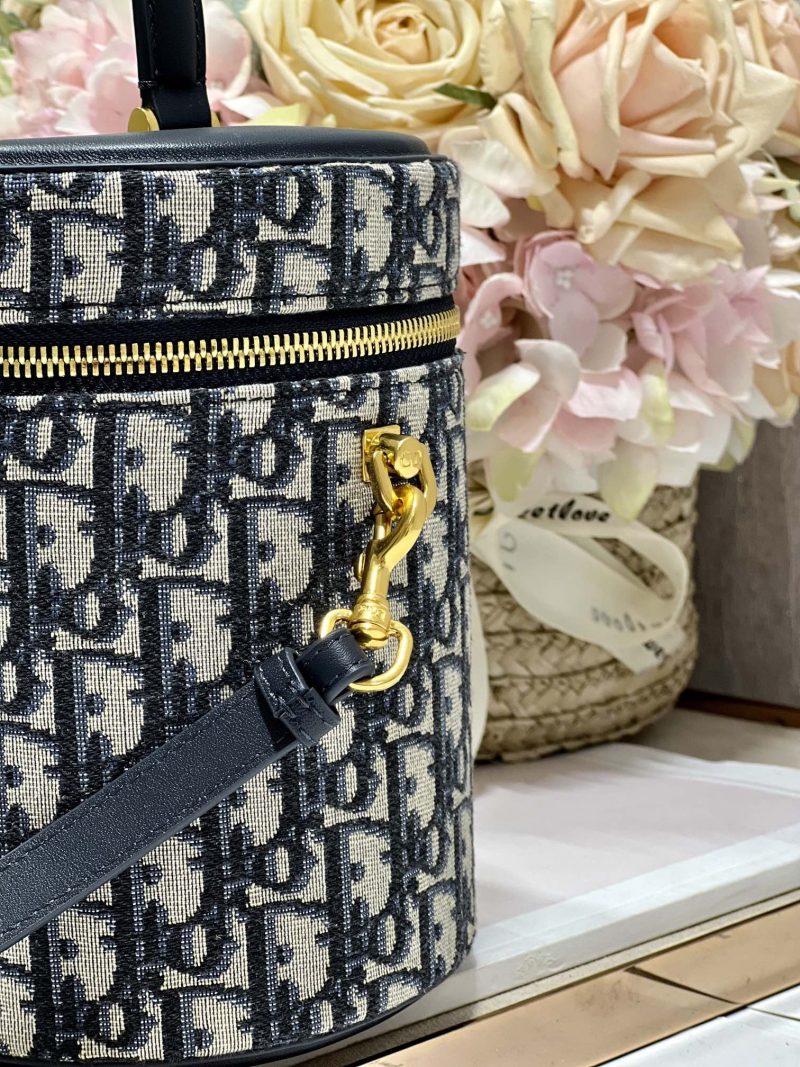 20230523_i1684848940_8446_5_jpg CARO SMALL 24 VANITY CASE IN BLUE MONOGRAM OBLIQUE JACQUARD FABRIC