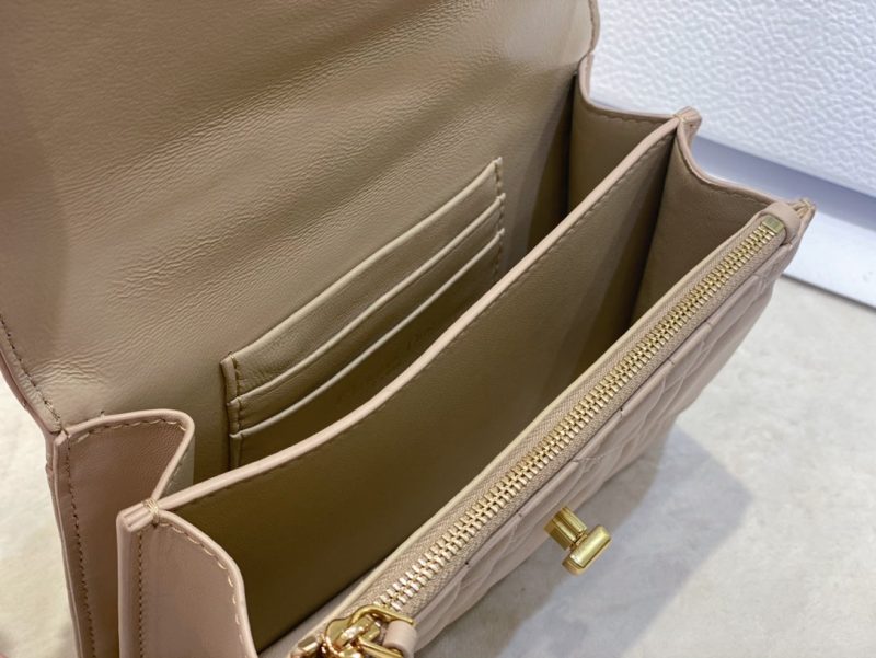 20230525_i1684993096_7490_7_jpg miss caro mini 19 light beige calfskin