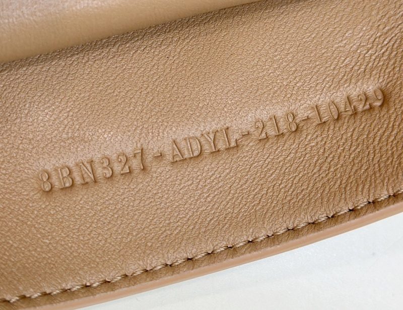 20230527_i1685182465_191_5_jpg PEEKABOO ISEEU 33 IN CIDER BROWN GRAINED CALFSKIN SILVER HARDWARE