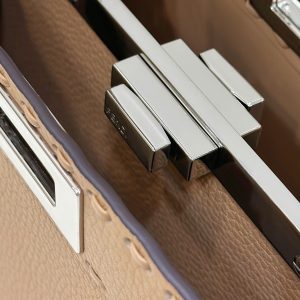 20230527_i1685182465_295_6_jpg PEEKABOO ISEEU 33 IN CIDER BROWN GRAINED CALFSKIN SILVER HARDWARE