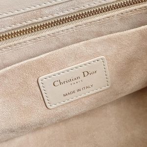 LADY 25 HANDBAG IN BEIGE CALFSKIN