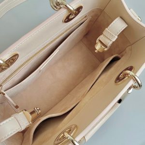 LADY 25 HANDBAG IN BEIGE CALFSKIN
