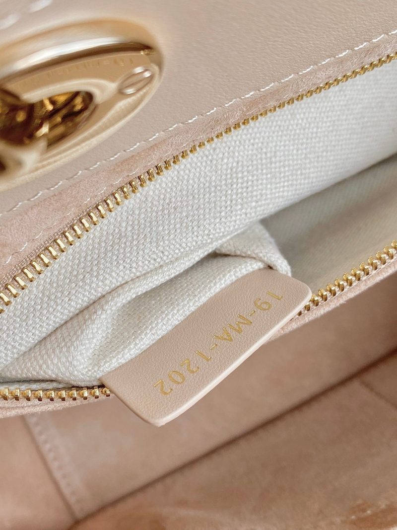 LADY 25 HANDBAG IN BEIGE CALFSKIN