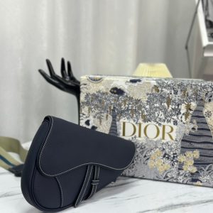 SADDLE 28 BAG IN BLACK LAMBSKIN