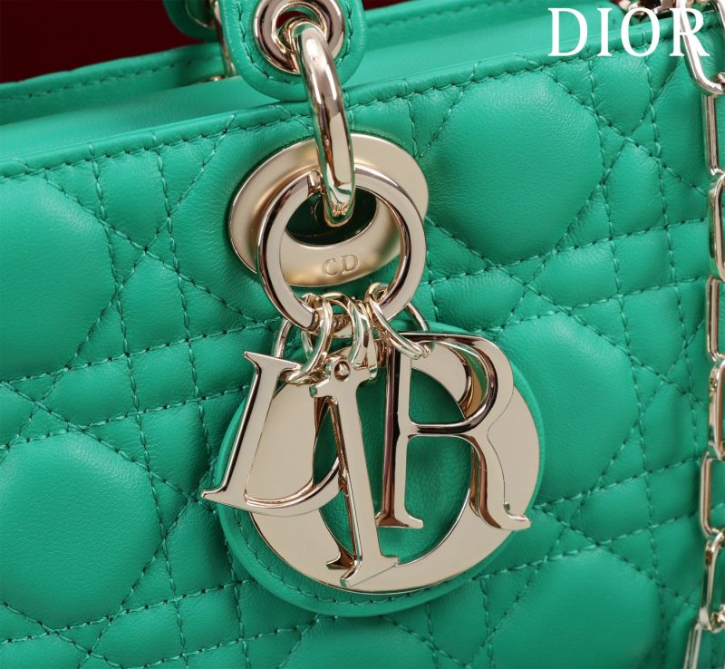 20230617_a1687011798187_1455_jpg medium lady d-joy 26 jade green lambskin