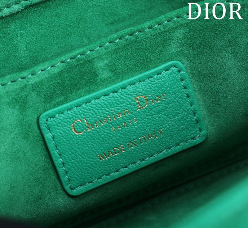 20230617_a1687011798506_5500_jpg medium lady d-joy 26 jade green lambskin