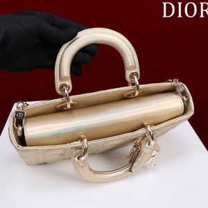 20230620_a1687199784830_3480_jpg medium lady d-joy 26 beige metalic lambskin