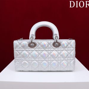 20230620_a1687199834088_5054_jpg medium lady d-joy 26 silver metalic lambskin