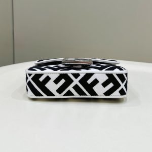 20230623_i1687507596_1091_3_jpg FendiI 19 BAGUETTE BAG IN BLACK MIX WHITE CANVAS WITH GOLD HARDWARE