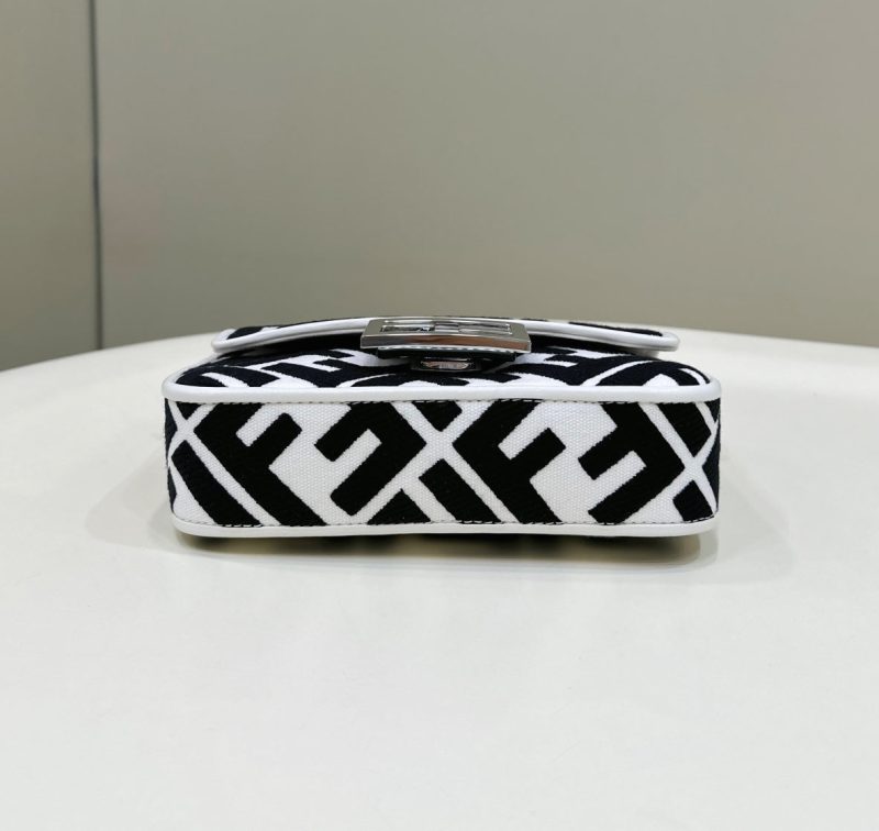 20230623_i1687507596_1091_3_jpg FendiI 19 BAGUETTE BAG IN BLACK MIX WHITE CANVAS WITH GOLD HARDWARE