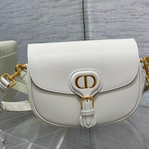 20230625_i1687704700_206_1_jpg MEDIUM CD BOBBY 22CM WHITE CALFSKIN GOLD HARDWARE