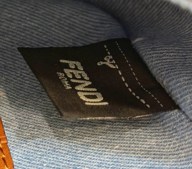 20230630_i1688096462_8342_5_jpg FendiI 19 BAGUETTE BAG IN LIGHT BLUE CANVAS WITH SILVER HARDWARE