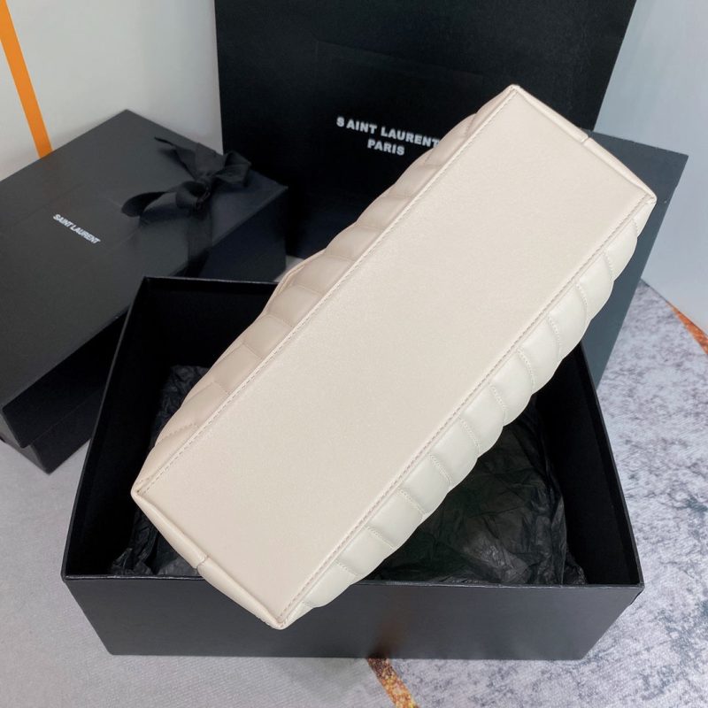 20230701_i1688201468_5029_4_jpg LOULOU MEDIUM 32 WHITE QUILTED LEATHER SILVER HARDWARE