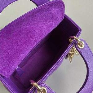 20230707_i1688707284_7941_6_jpg LADY 17 IN VIOLET PURPLE LAMBSKIN WITH CANNAGE PATTERN