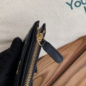 CC A84105 Coin Case Black Gold Metal Lamskin 240723