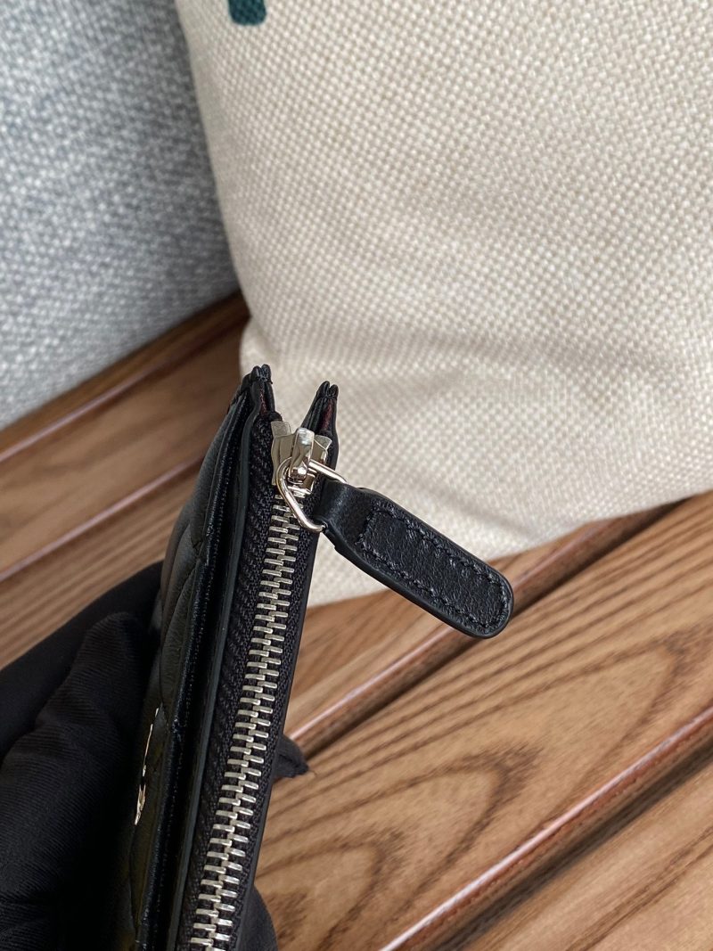 CC A84105 Coin Case Black Sliver Metal Lamskin 240725